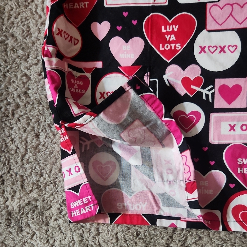 Valentines Scrub TOP - Picture 2 of 2